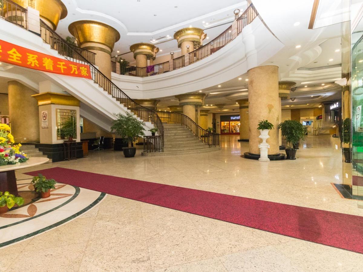 Inestin Shanghai Apt Lujiazui Esterno foto